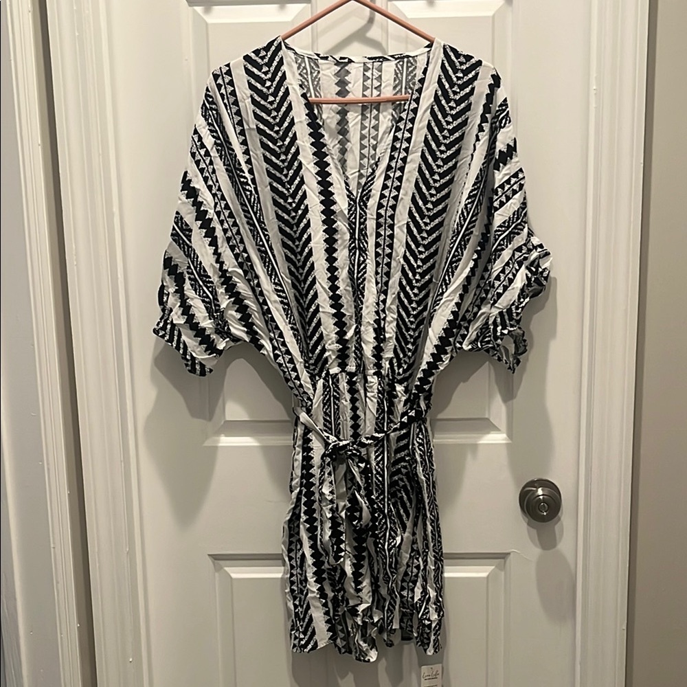 NWT Cupshe Black and White Romper-XL
